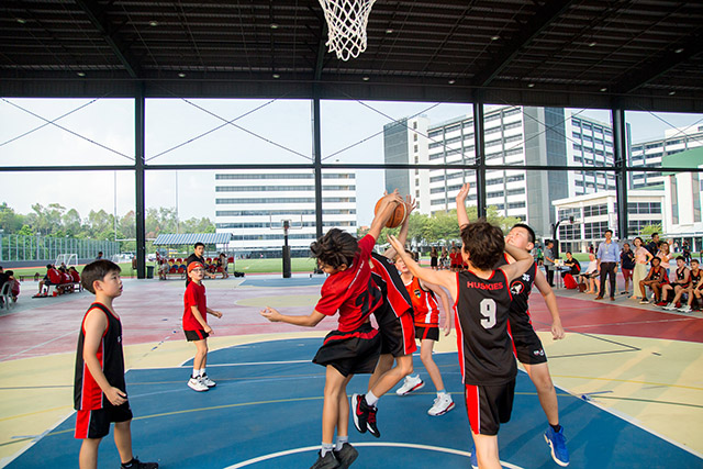 OFS Elementary School Basketball team playing against other schools