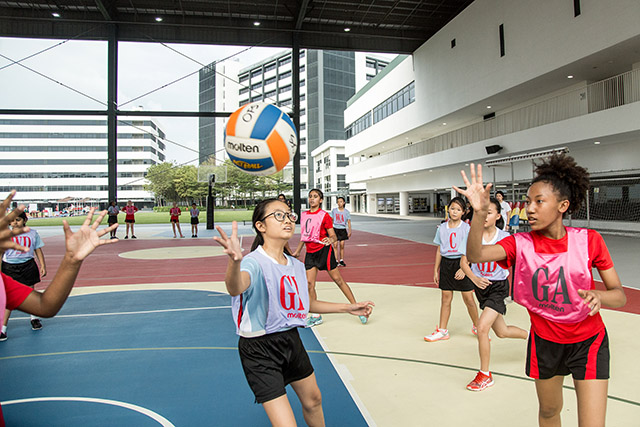 OFS Middle School Netball team playing against other schools